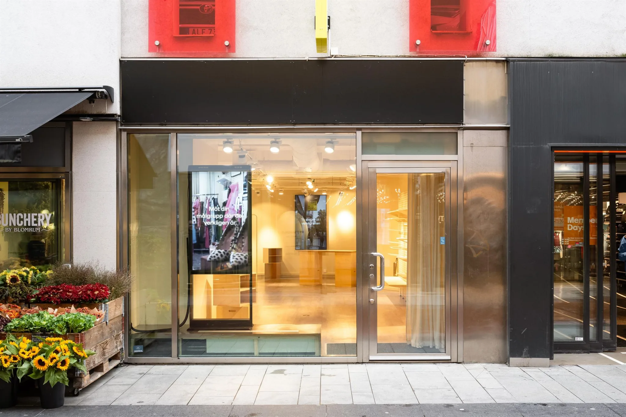 Pop-up butik mitt i Fredstan bild 1