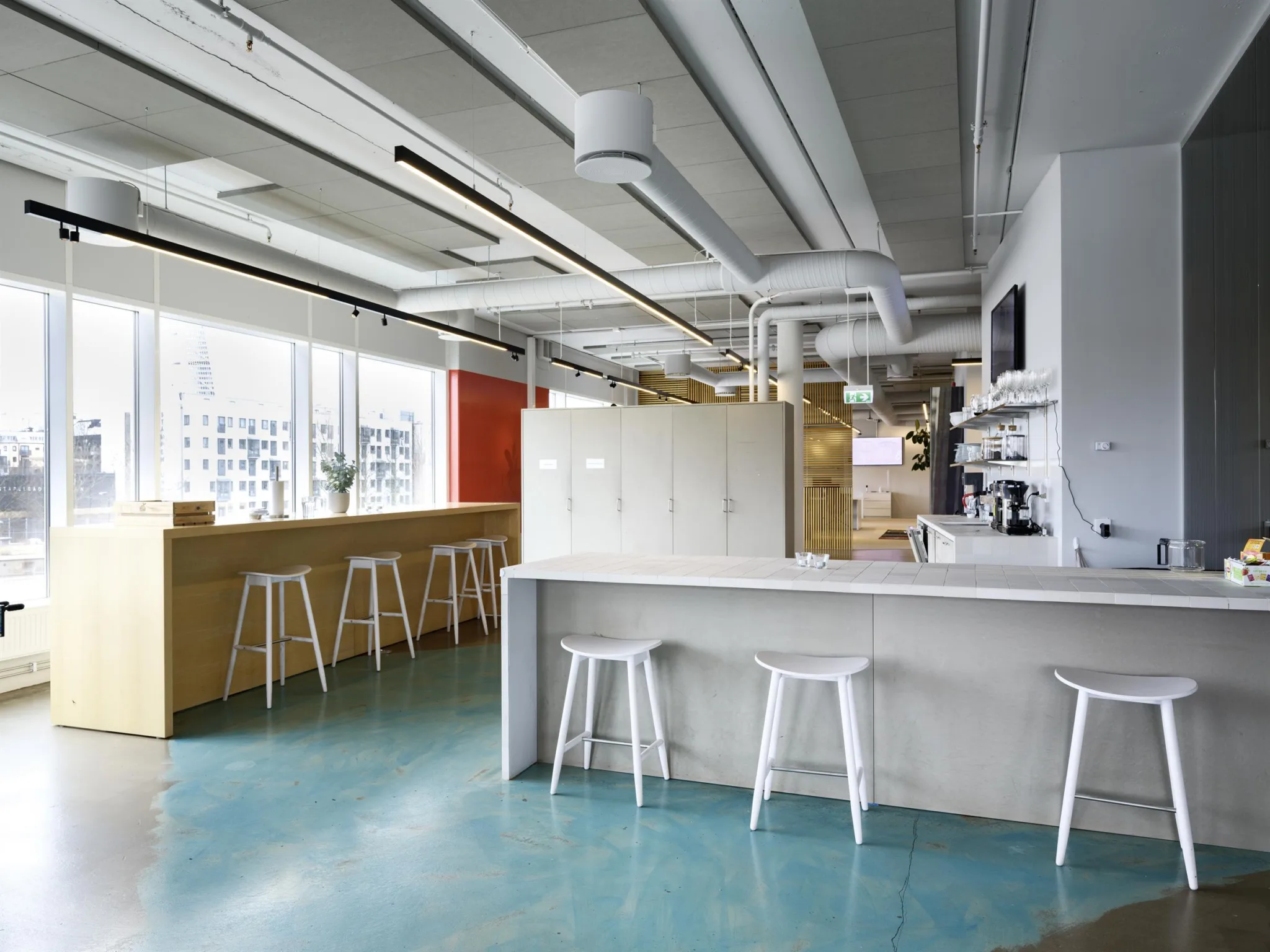 Ljus modern lokal nära Malmö C bild 1